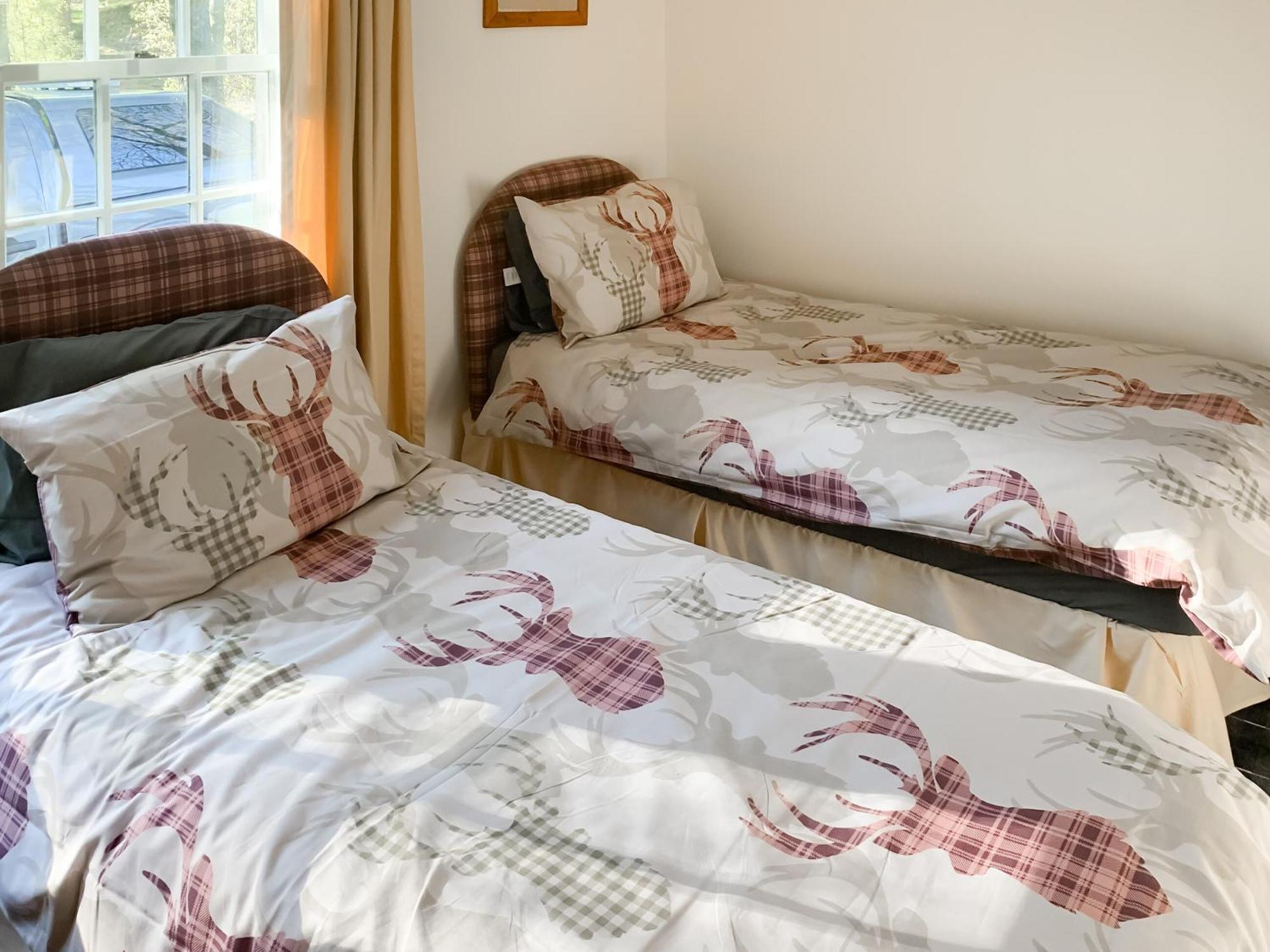 Ardross Villa Comrie Exteriör bild